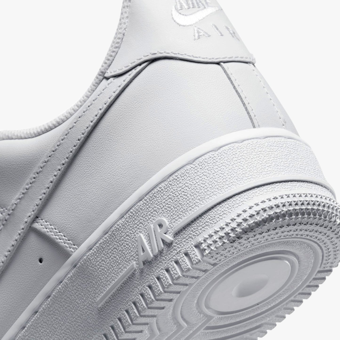 
                  
                    Men's Nike Air Force 1 '07 - 'White'
                  
                