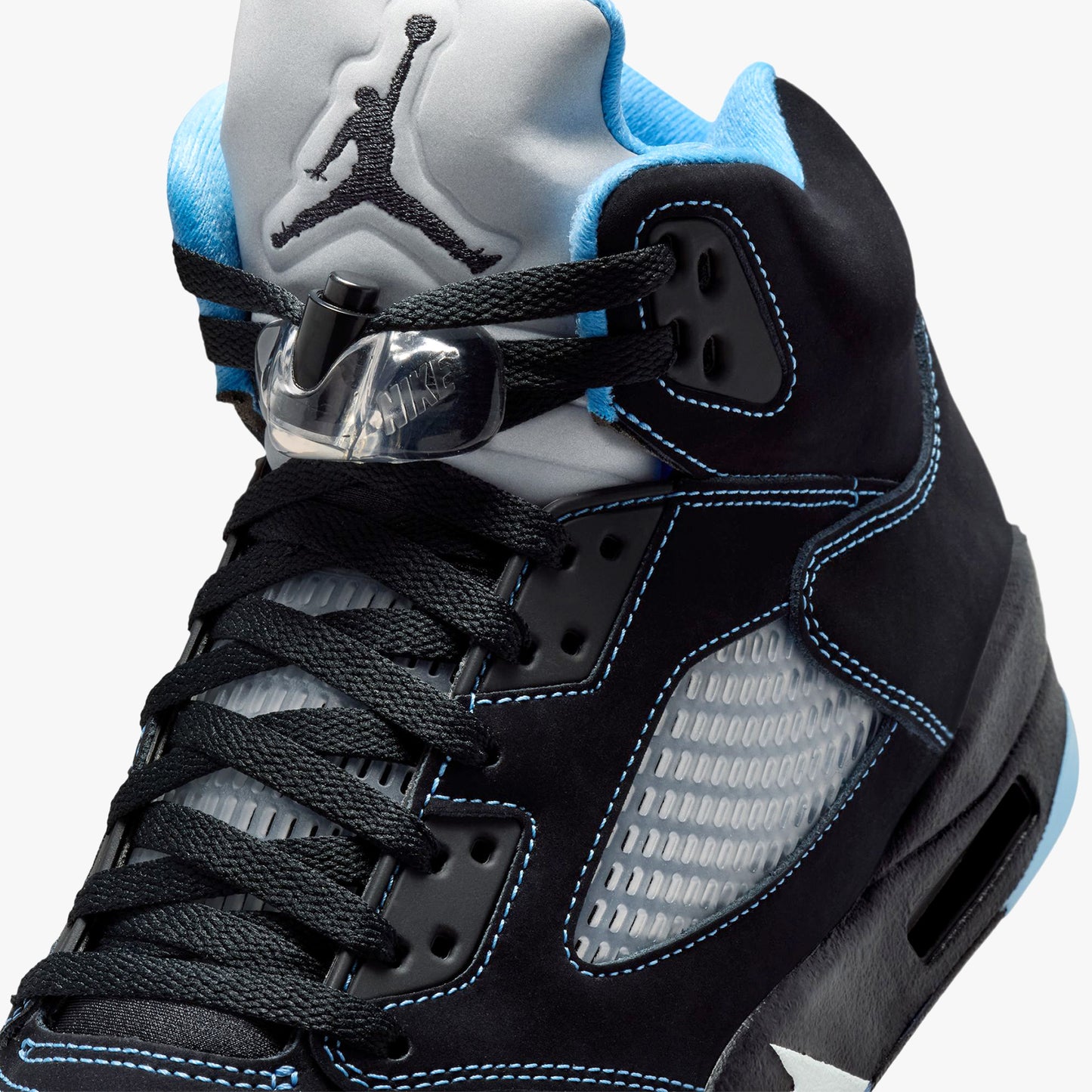
                  
                    Men's Air Jordan 5 Retro - 'Black Carolina' (RD:6/20/26)
                  
                