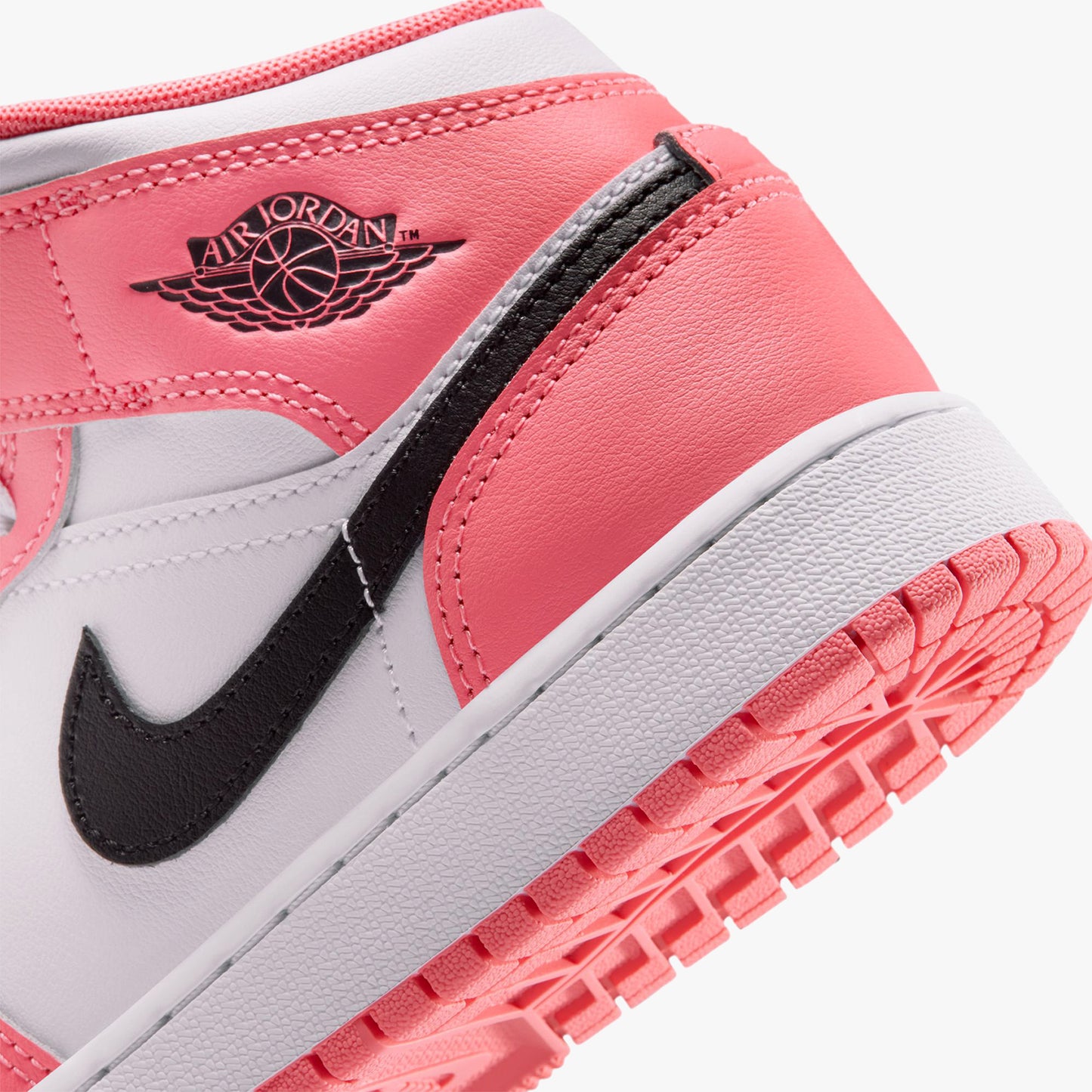 
                  
                    Gradeschool Air Jordan 1 Mid - 'Pink Glaze'
                  
                