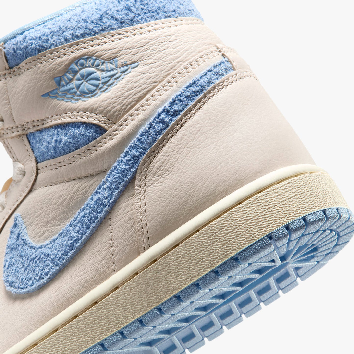 
                  
                    Women's Air Jordan 1 Retro High OG - 'Pale Ivory/Psychic Blue' (RD:3/7/26)
                  
                
