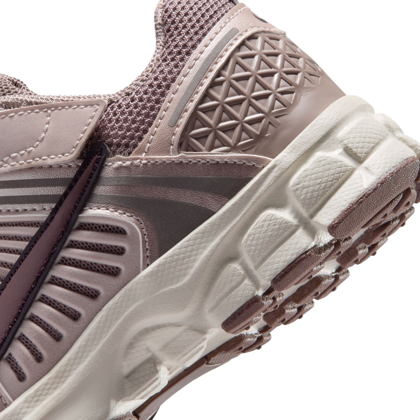 
                  
                    Preschool Nike Vomero 5 - 'Taupe Haze'
                  
                