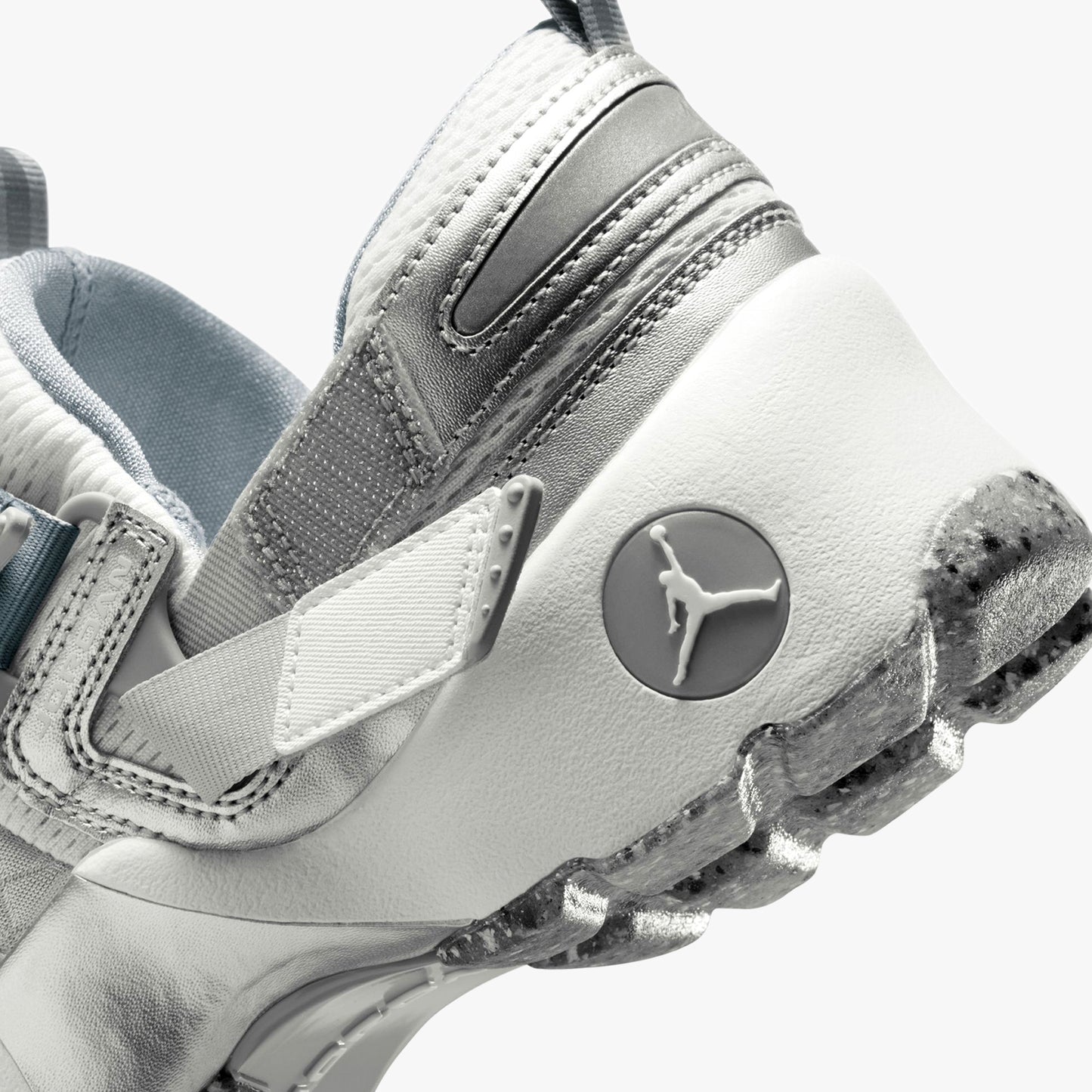 
                  
                    Women's Jordan Trunner LX - 'Wolf Grey Reflective Silver'
                  
                