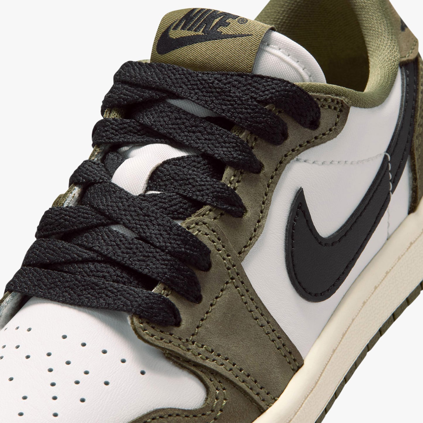 
                  
                    Preschool Jordan 1 Retro Low OG - 'Medium Olive' (RD:1/31/26)
                  
                
