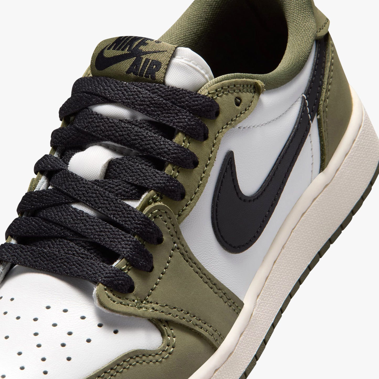 
                  
                    Gradeschool Air Jordan 1 Retro Low - 'Medium Olive' (RD:1/31/26)
                  
                