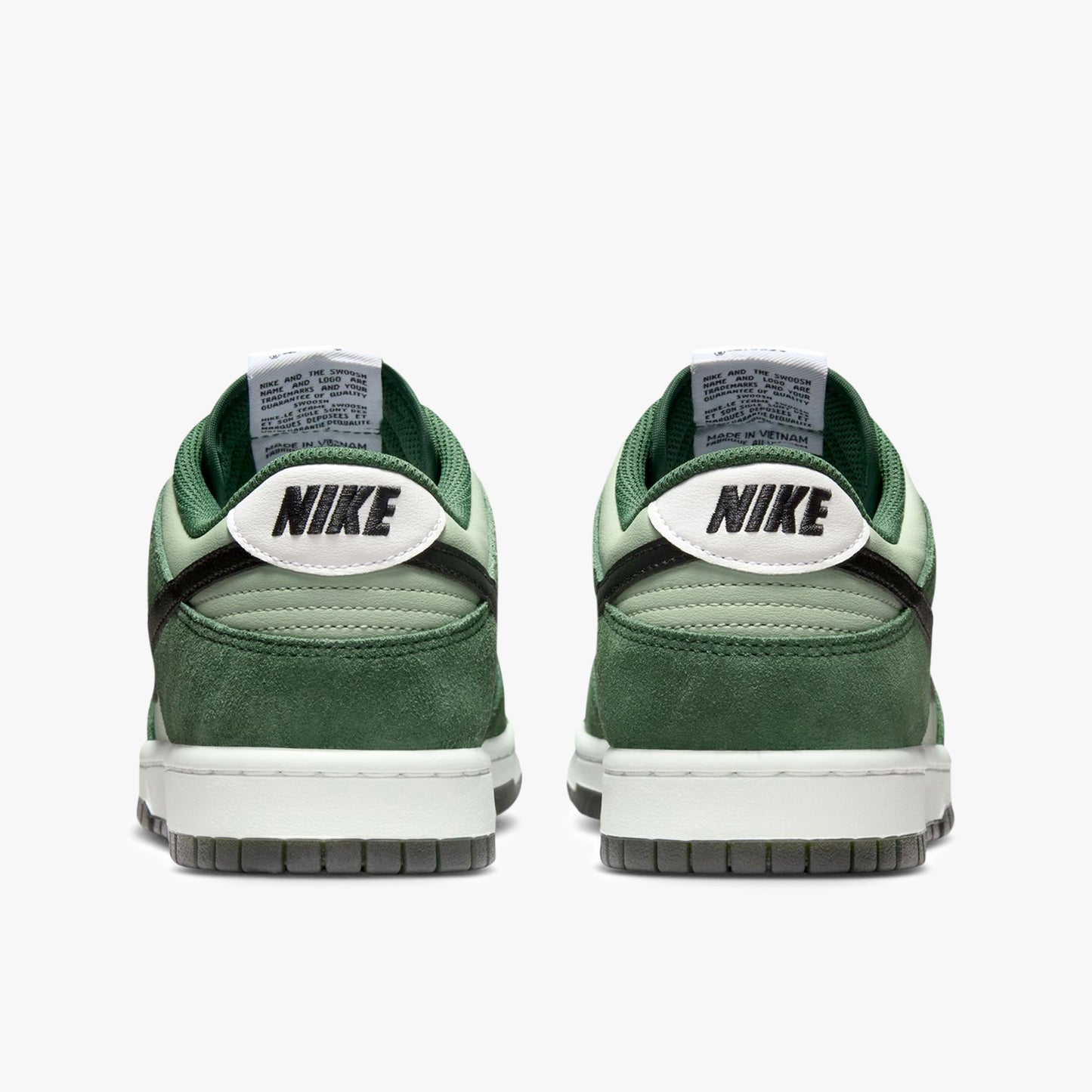 
                  
                    Men's Nike Dunk Low Retro SE - 'Jade Horizon'
                  
                