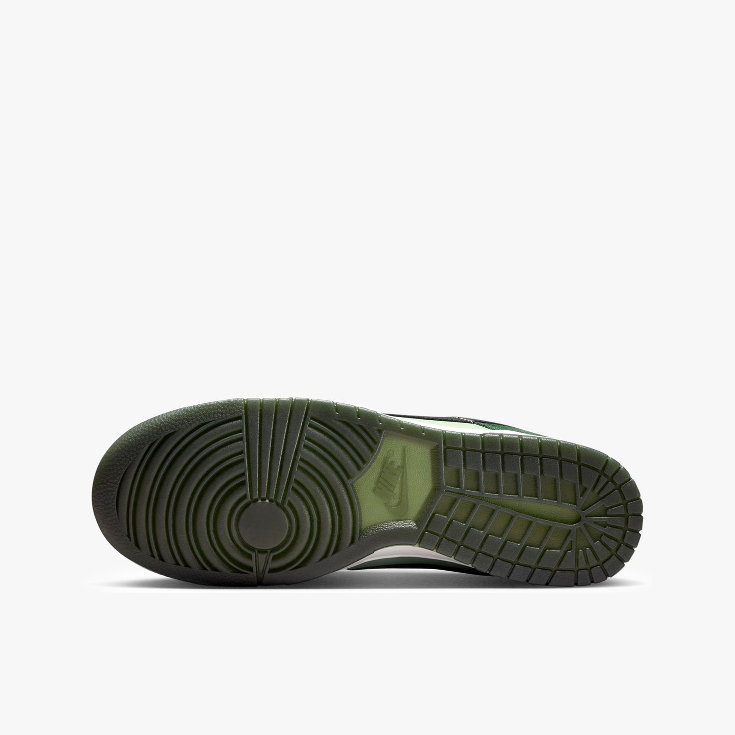 
                  
                    Men's Nike Dunk Low Retro SE - 'Jade Horizon'
                  
                