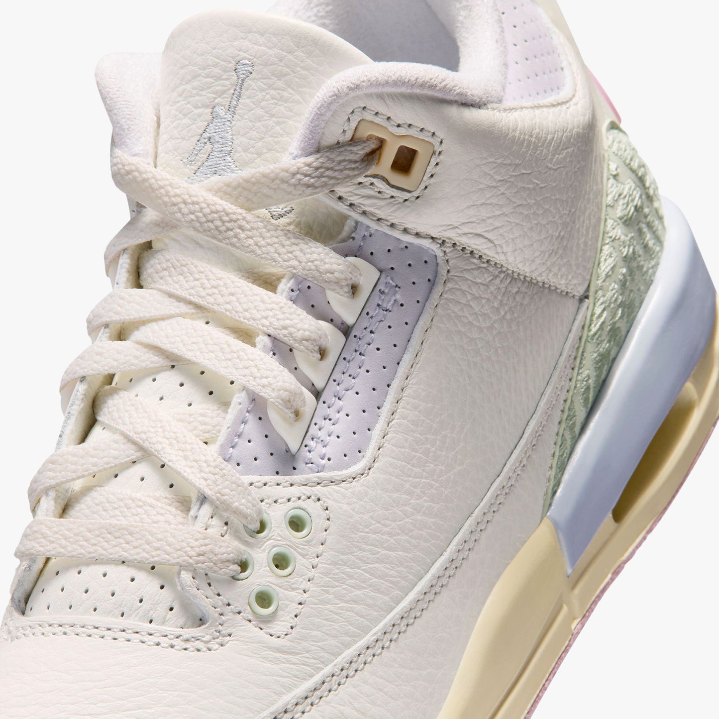 
                  
                    Gradeschool Air Jordan 3 Retro OG - 'Spring Is In The Air' (RD: 3/28/26)
                  
                