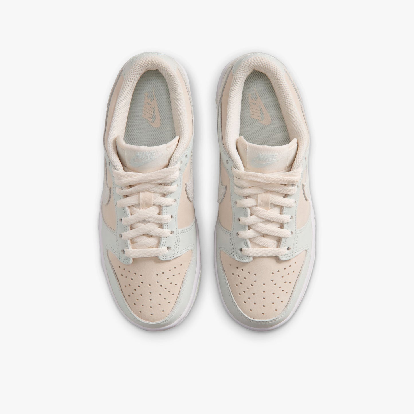 
                  
                    Gradeschool Nike Dunk Low Suede - 'Chalk Barely Green'
                  
                