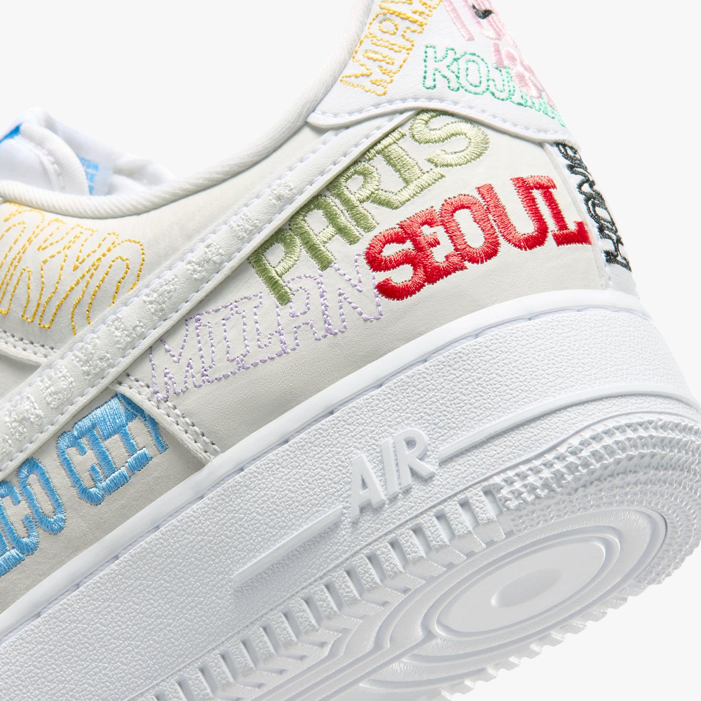 
                  
                    Men Nike Air Force 1 '07 LV8 - 'World Tour White'
                  
                