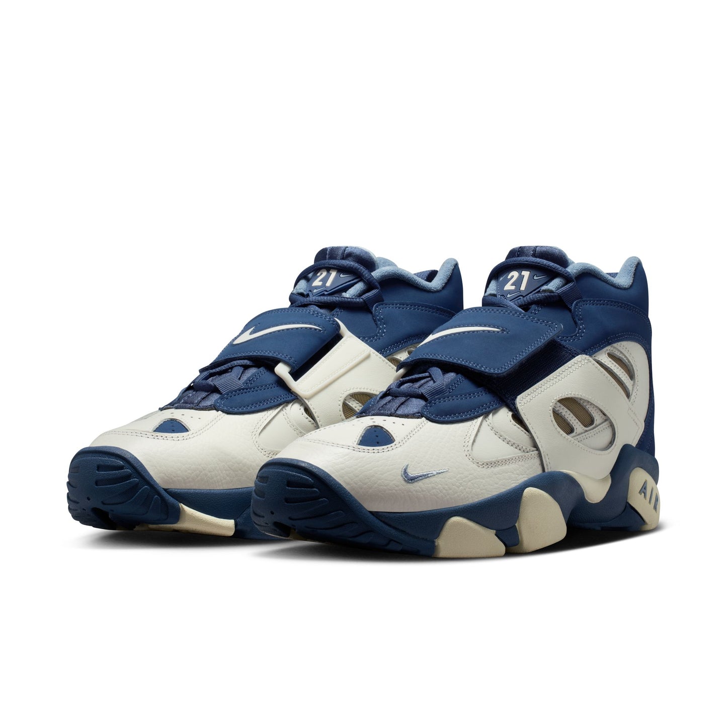 
                  
                    Men's Nike Air Diamond Turf II - 'Royals' (RD:6/12/26)
                  
                