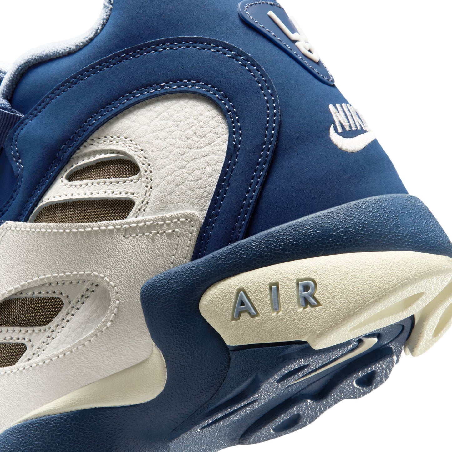 
                  
                    Men's Nike Air Diamond Turf II - 'Royals' (RD:6/12/26)
                  
                