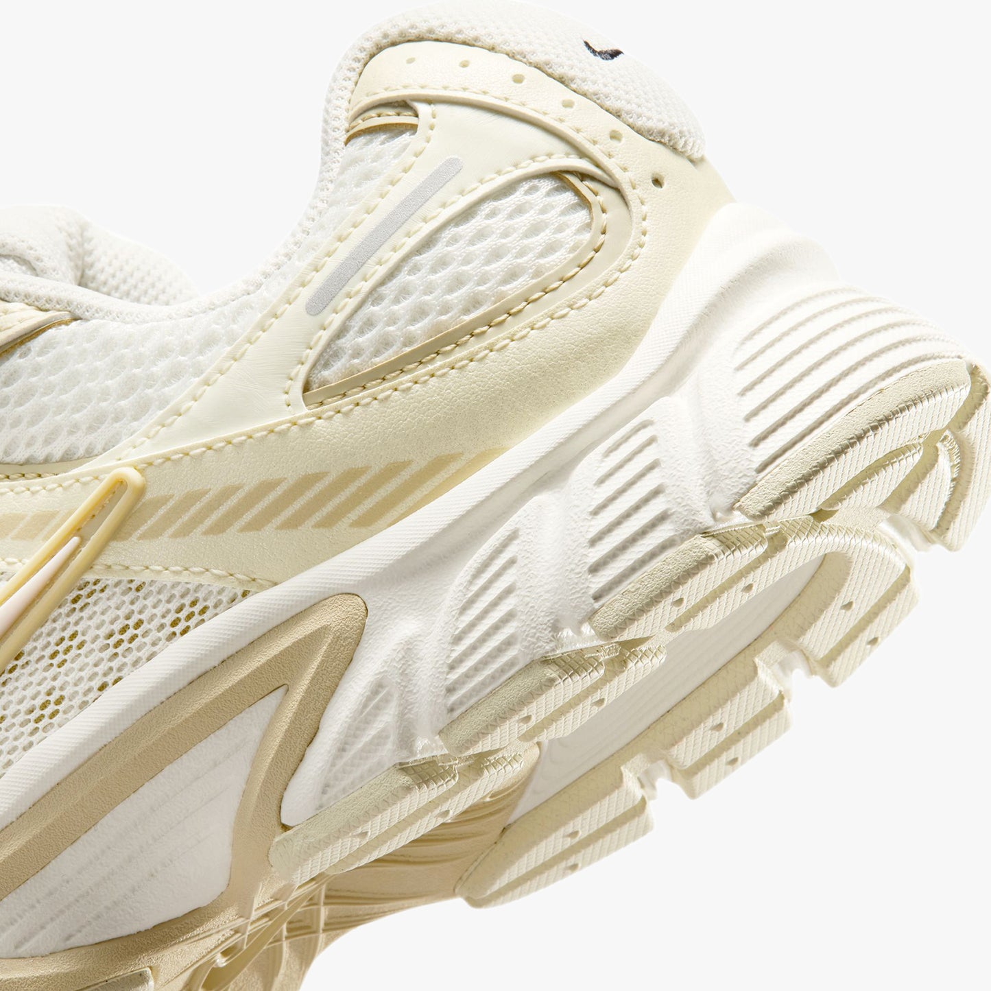 
                  
                    Women's Nike V5 RNR SE - 'Coconut Milk'
                  
                