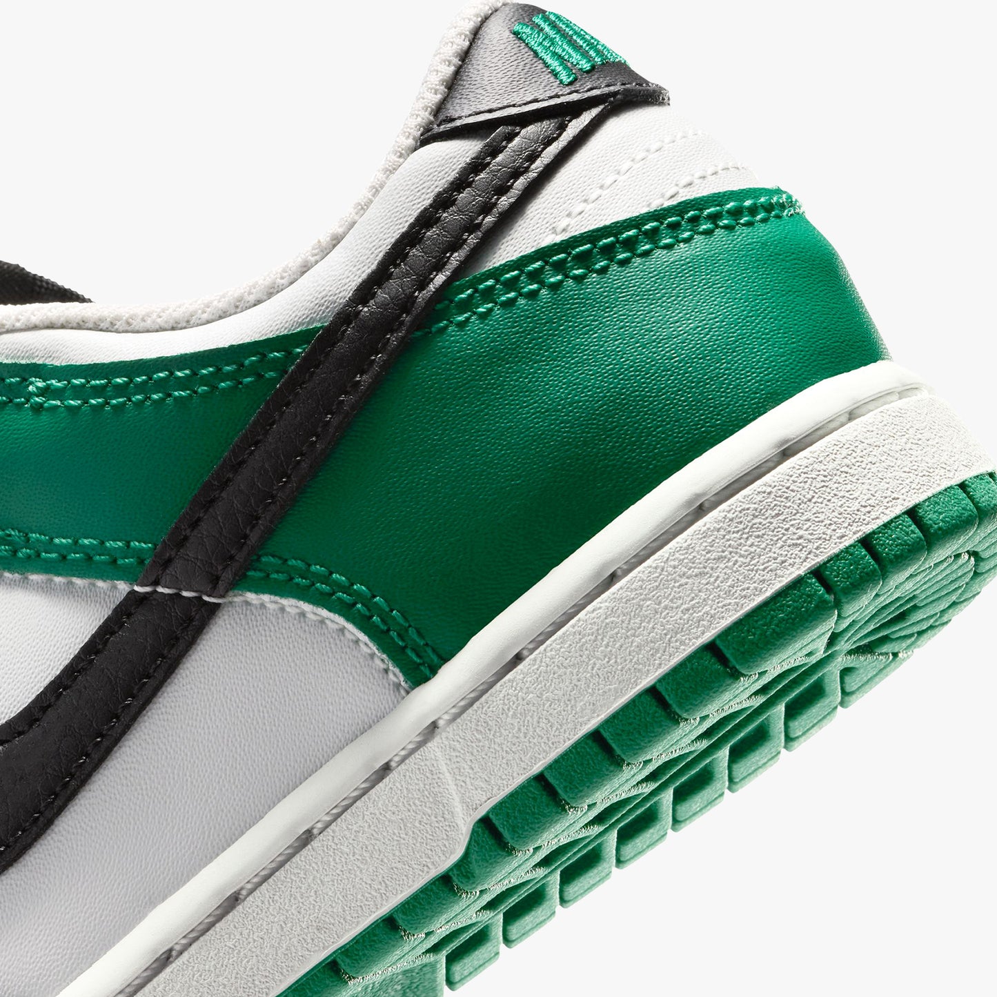 
                  
                    Preschool Nike Dunk Low - 'Off White / Black Malachite'
                  
                