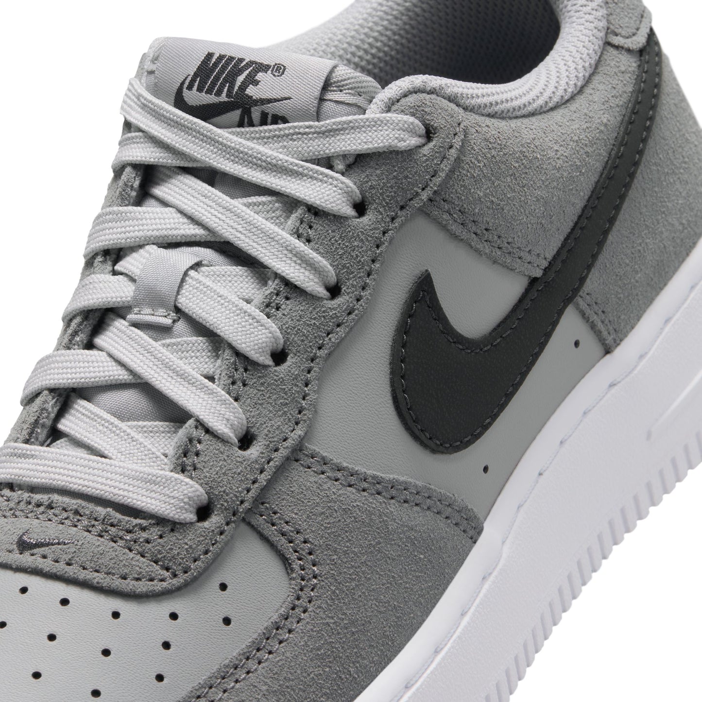 
                  
                    Gradeschool Nike Air Force 1 Essential+ - 'Light Smoke Grey'
                  
                