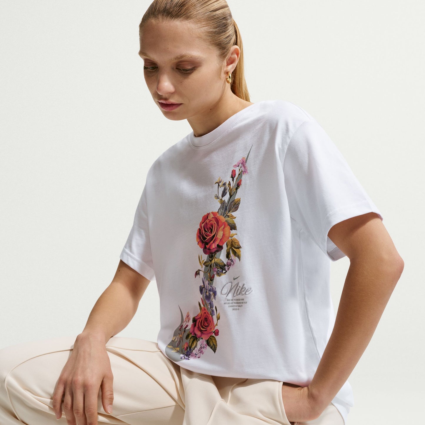 
                  
                    Women's Nike Sportswear T-Shirt - 'White'
                  
                