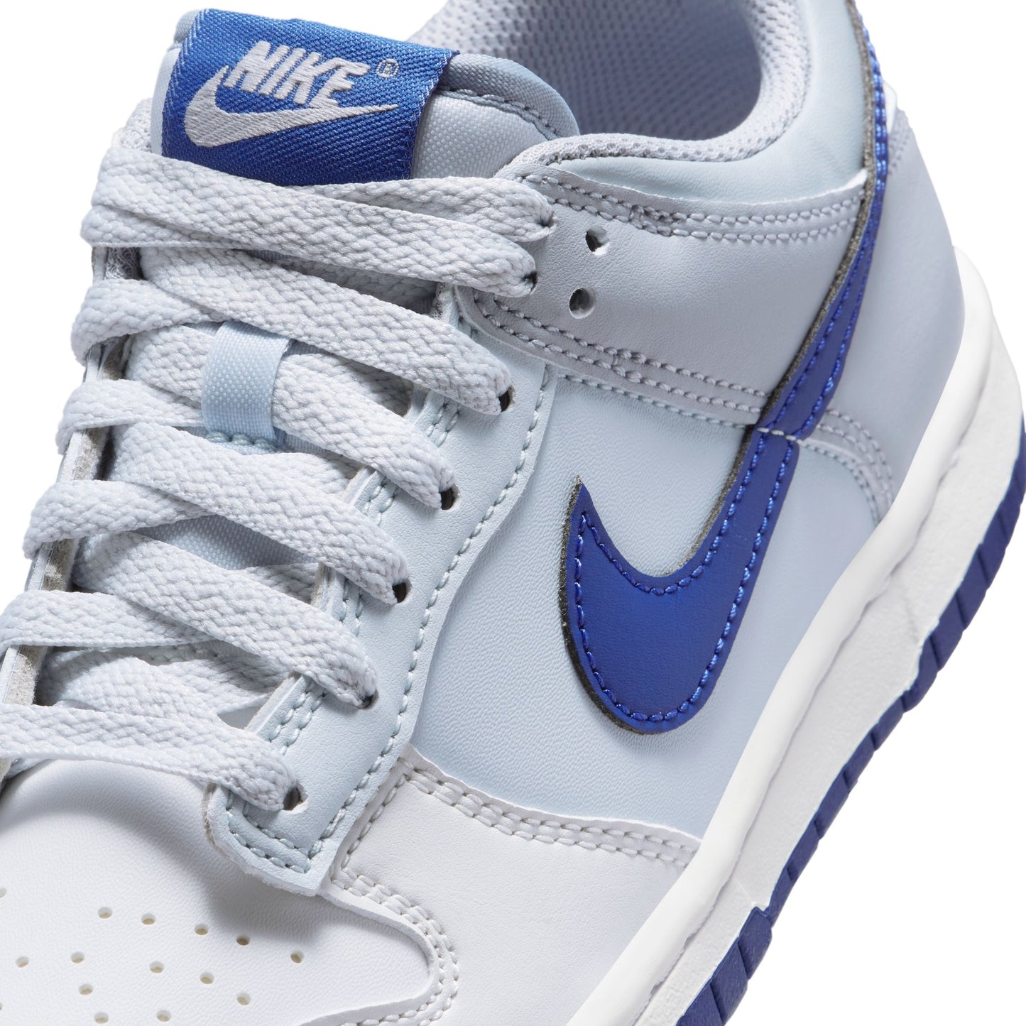
                  
                    Gradeschool Nike Dunk Low - 'Summit White Deep Royal'
                  
                