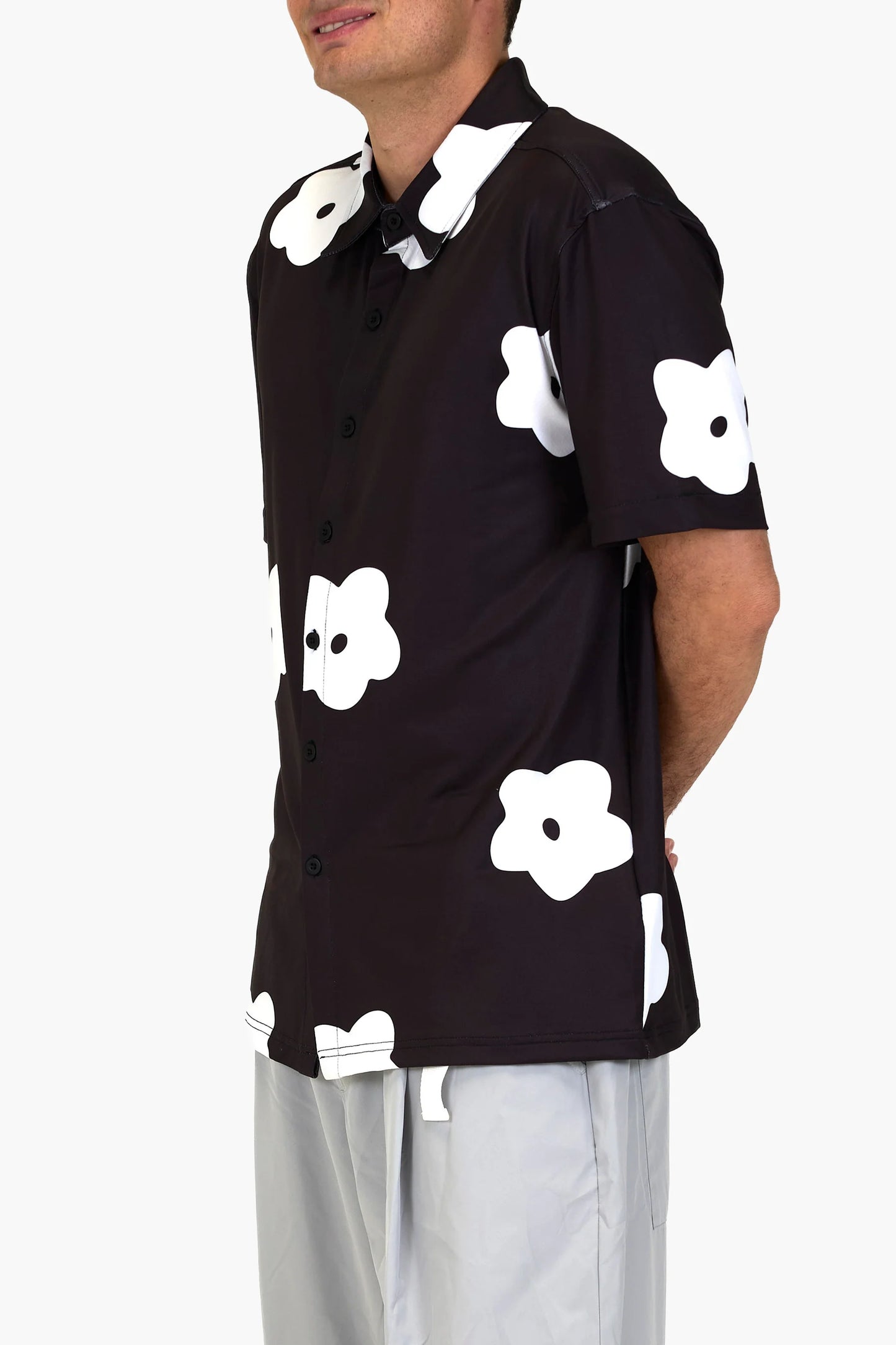 
                  
                    Men's Vast Flower Patch Aqua Terra Button Up - Black
                  
                