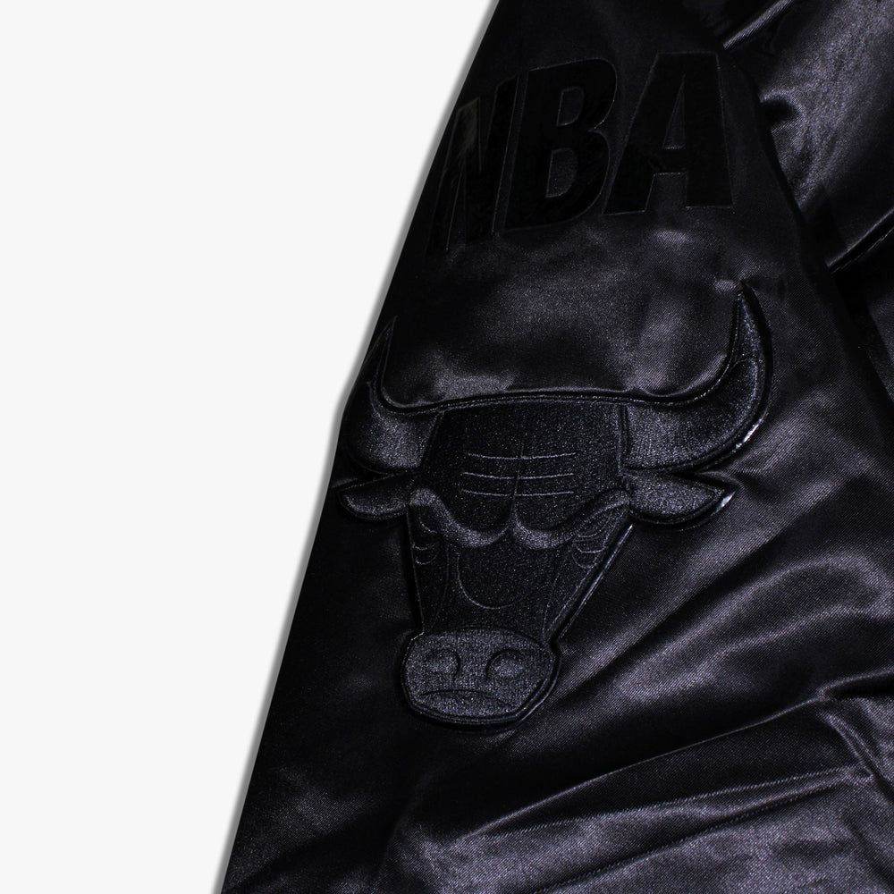 
                  
                    Men's Pro Standard Chicago Bulls Satin Jacket - Triple Black
                  
                