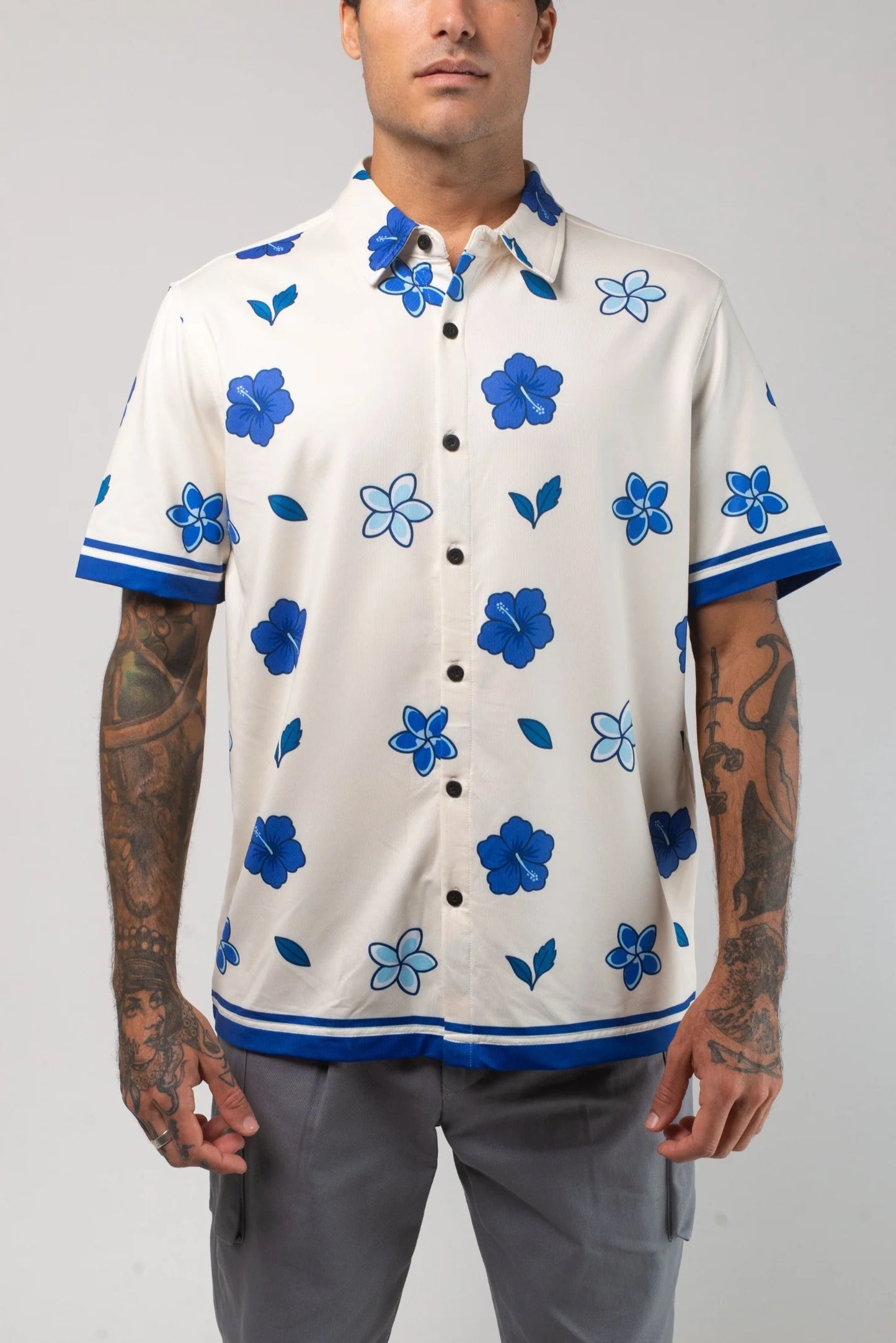 
                  
                    Men's Vast Aqua Terra Floral Dream Tech Button Up - 'Sand Multi'
                  
                