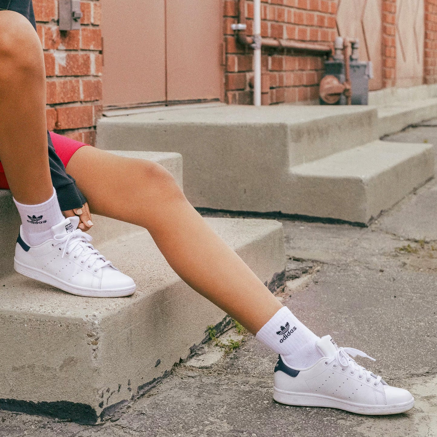 
                  
                    Men's Adidas Stan Smith - 'Core White / Dark Blue'
                  
                